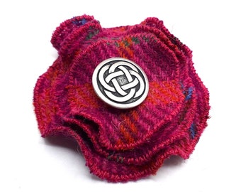 HARRIS TWEED Brooch / Bright Pink Check / Handmade in Scotland