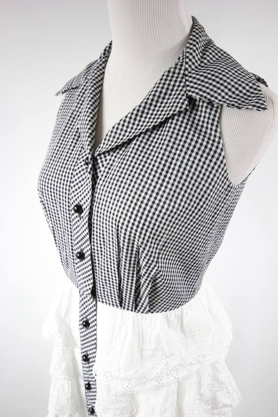 1950's Black & White Gingham Cotton Eyelet Ruffle… - image 5