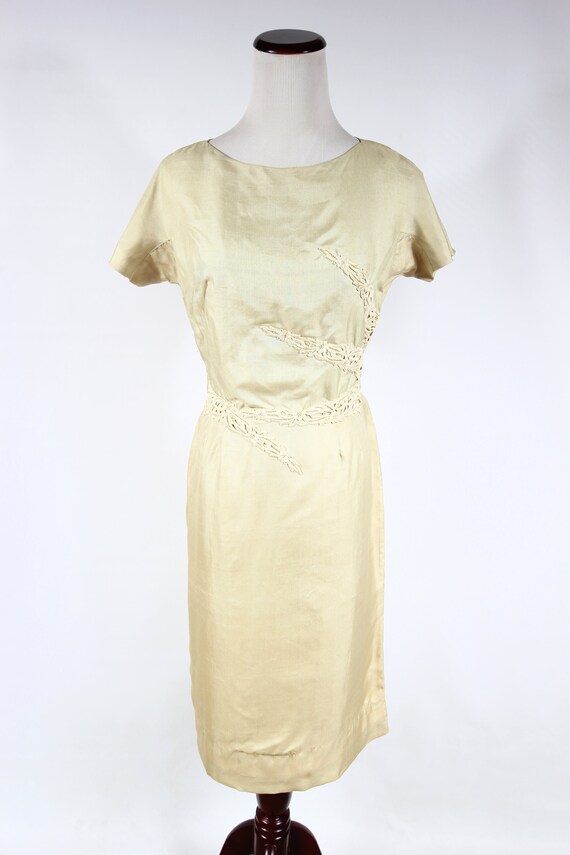 1950's Butter Yellow Raw Silk Floral Lace Sheath … - image 2