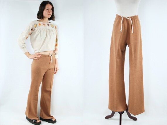 1970's Camel Wool Knit Flared High-waisted Lace Dr
