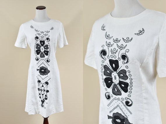 1960's Black & White Linen Floral Embroidered Sho… - image 1