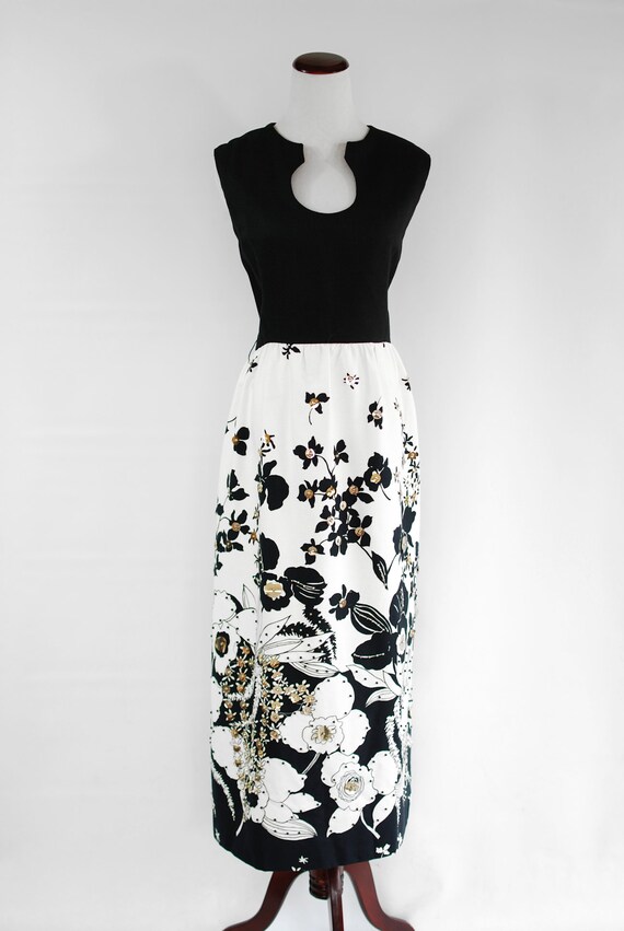 1960's Beaded Sequin Black & White Floral Sleevel… - image 2