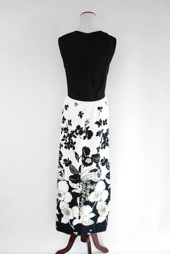 1960's Beaded Sequin Black & White Floral Sleevel… - image 4