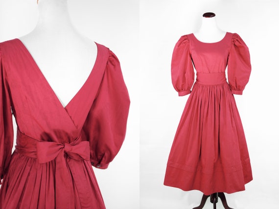 1980's 'Laura Ashley' Red Damask Cotton Balloon-sl