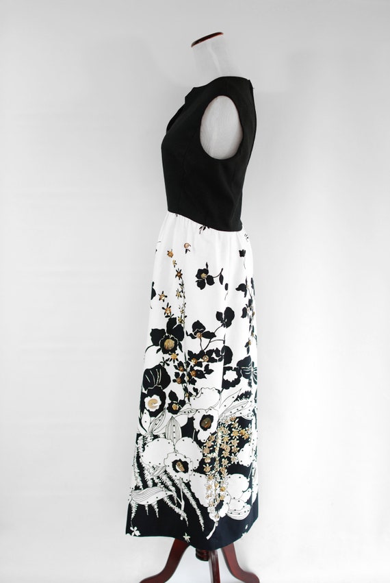 1960's Beaded Sequin Black & White Floral Sleevel… - image 3