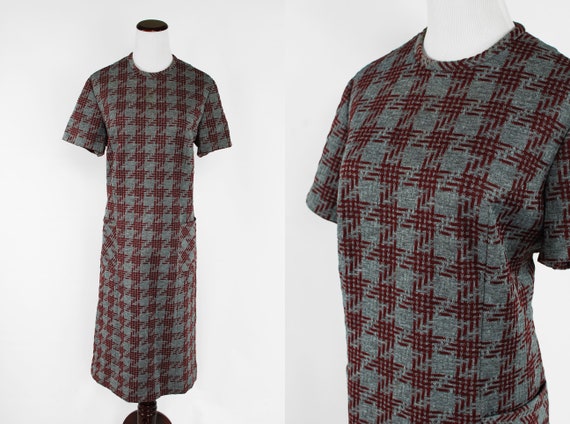 1960's Grey & Burgundy Houndstooth Knit Pocket Dre