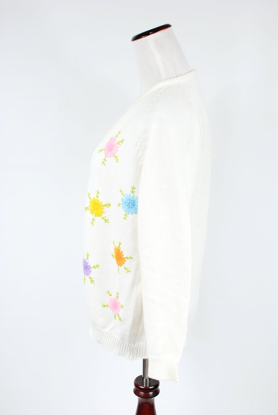 1950's White Bright Floral Embroidered Knit Cardi… - image 3