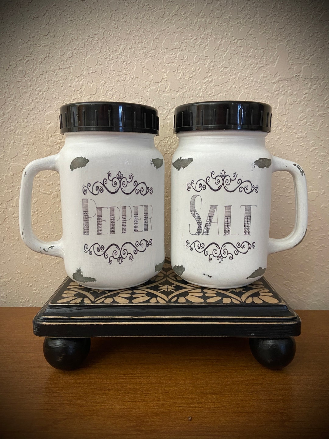 Extra Large Mason Jar Salt and Pepper Shakers With Handles, 16 Oz Pint