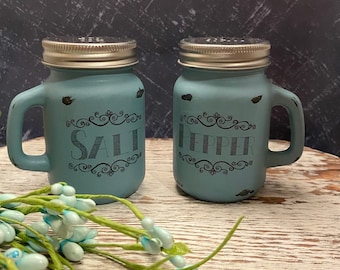 Salt and Pepper Shakers, Rustic Kitchen, Farmhouse Decor, Painted Mason Jar Shakers, Farmhouse Kitchen