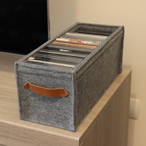 Cesto para CD, arrumação para CD, caixa para CD, cesto de feltro para CD com duas práticas pegas em pele castanha