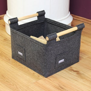 Strong and sturdy log basket M dark grey felt image 3