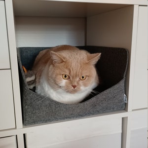 Felt cat cave fits into Ikea Kallax, felt cat bed, cat house, pet bed, small puppy bed, pet furniture