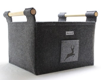 Sturdy felt firewood basket with wooden side handles and stag