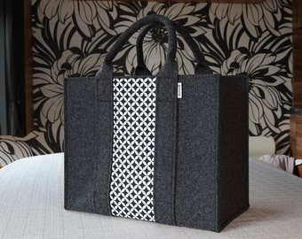 Stylish Felt Bag with Timeless Black and White Pattern Shopping tote