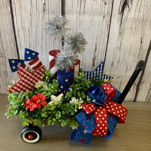 Patriotic table arrangement, patriotic table centerpiece, americana decor, americana centerpiece, Patriotic decor 4th of July centerpiece