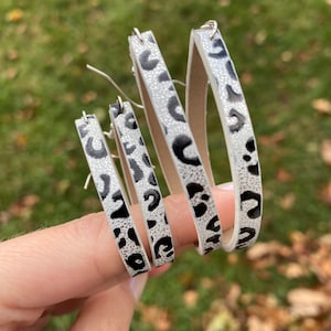 Silver Lopard Skinny Leather Loop Earrings / You Choose The Size / Leather Jewelry / Hoop Earrings / Animal Print Leather