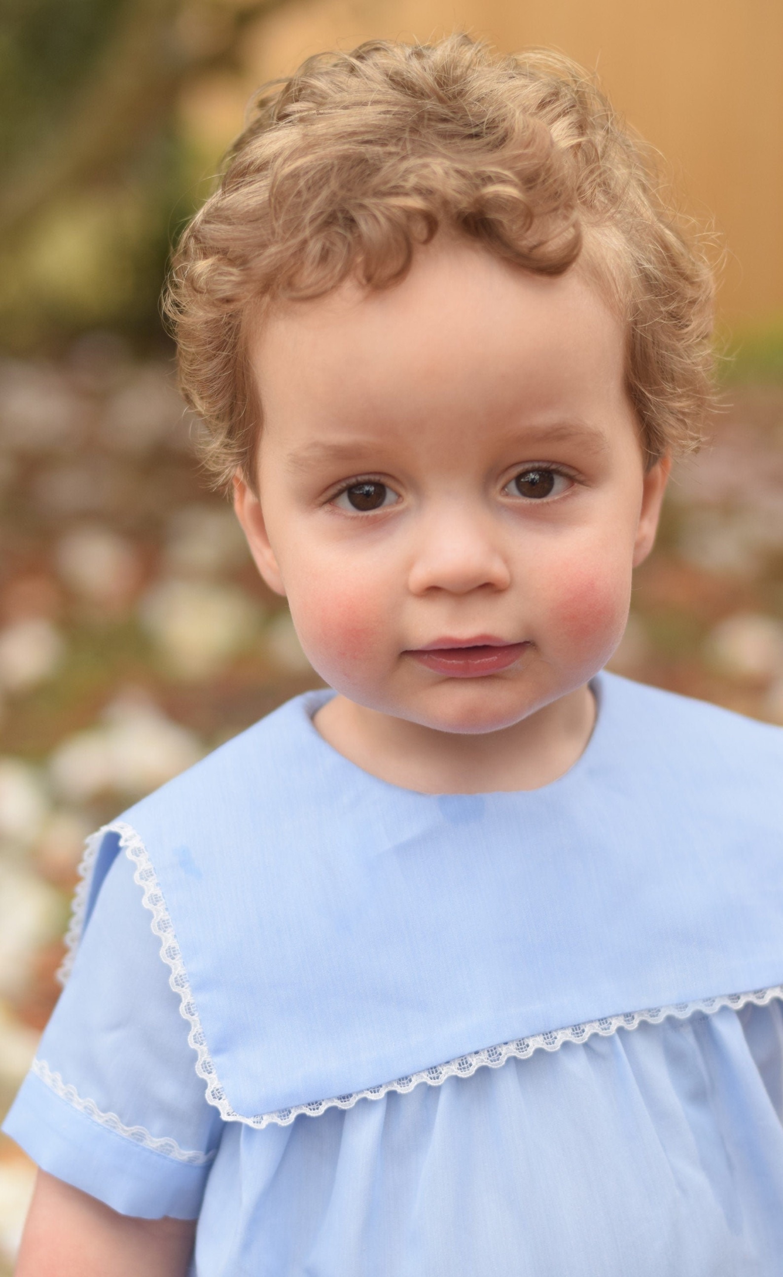 Charlie Heirloom Bubble White