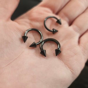 Black Spike Horseshoe-Circular Barbell for Earring/Septum/Cartilage/Tragus Hoop 316L Body Implant Grade Stainless Steel