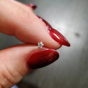 Set of 2- 20G Star cz nose stud (Set of 2)