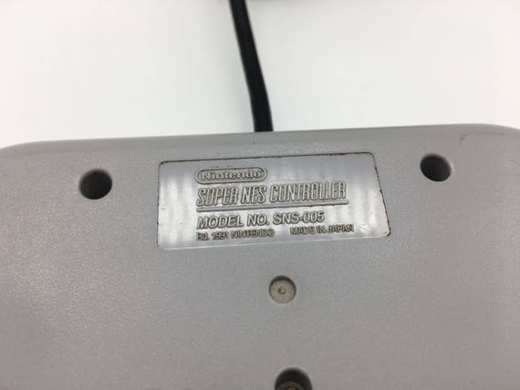 Original Super Nintendo Controller | Gray | SNES | SNS-005 Original Super Nintendo Controller | Gray | SNES | SNS-005