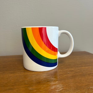 Vintage FTD Rainbow Cup
