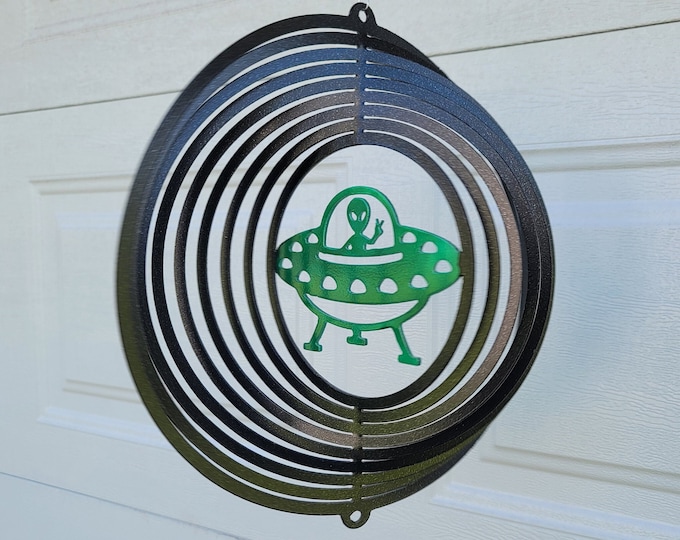 wind spinner, ufo gift, porch decor, gift for kid, yard art, alien gifts, ufo decoration, fun gifts, space ship decoration, fun decor