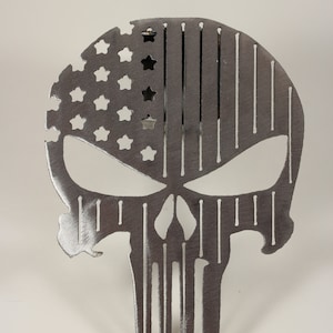 punisher skull trailer hitch cover, American flag Punisher trailer hitch plug, military groomsmen gifts, boyfriend birthday gift unique gift
