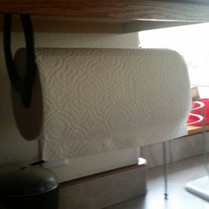 Porta-toalhas de papel em formato de ferradura, suporte para armário, decoração de cozinha de fazenda, decoração de cozinha campestre, decoração rústica, presente de fazendeiro, presente de cowgirl