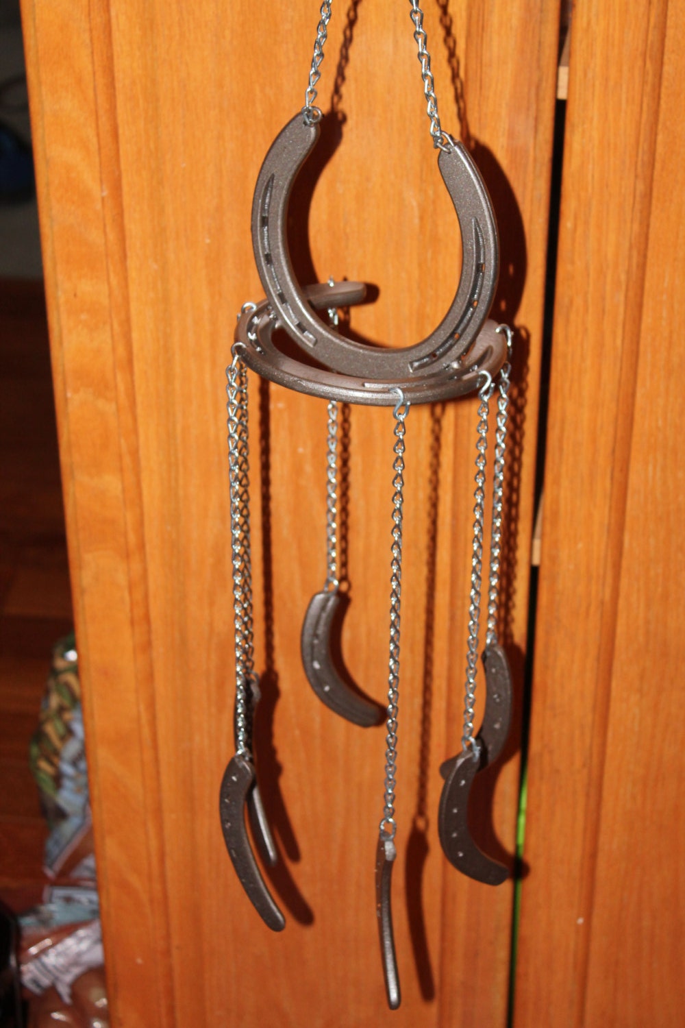 Horseshoe wind chime