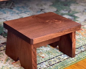 Heavy Duty Pine Step Stool