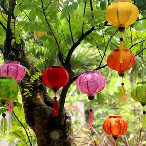 Lot of 8 pcs hoi an string lanterns 10cm for wedding decorations, restaurant lamp, dinning lantern, christmas decor lanterns