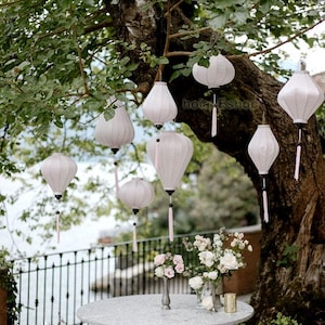 Set 8 pcs Vietnamese Hoi An silk lanterns 35cm Lanterns for garden decorations Silk lanterns for wedding decoration Wedding planner lanterns