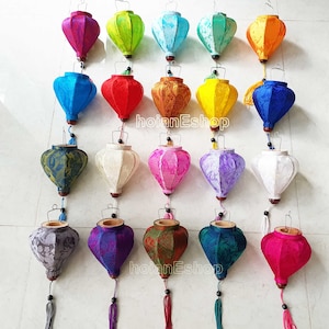 Set da 20 mini lanterne di seta a corda da 10 cm con mix di 20 colori per decorazioni per feste di matrimonio, regali di nozze, regalo di Natale, regalo per bambina