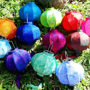 Set 12 pcs Vietnamese silk lanterns 22cm for wedding party decor Round lanterns for restaurant decor Garden decor Outdoor Yard decor