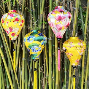 4 pcs Vietnamese Bamboo Silk Lanterns 35cm, 3D Flower fabric lanterns for wedding party decor, lanterns for restaurant.