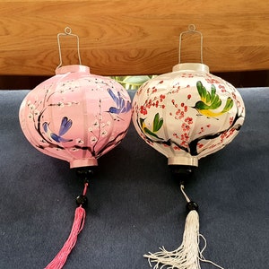 Set 2 pcs flower handpainted silk lanterns with birds and cherry blossoms. Vietnamese Silk lanterns for wedding decorating