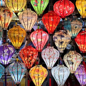 Set 50 Silk Lanterns: Waterproof Lunar New Year Decor, Lanterns for Wedding