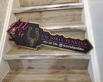 Custom Key Sold Sign, Closing Photo Prop, Modern Key Sign for Realtors, Closing Sign, Sold Sign, Custom Realtor Gift, Realtor Prop sign