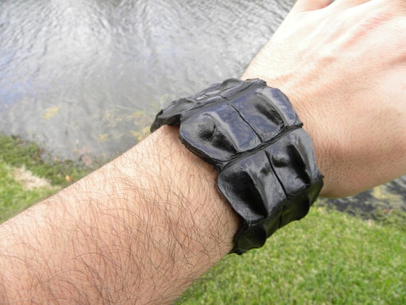 アクセサリー leather crocodile black bracelet Handmade Genuine Black Alligator Scutes Leather Bracelet: Hornback