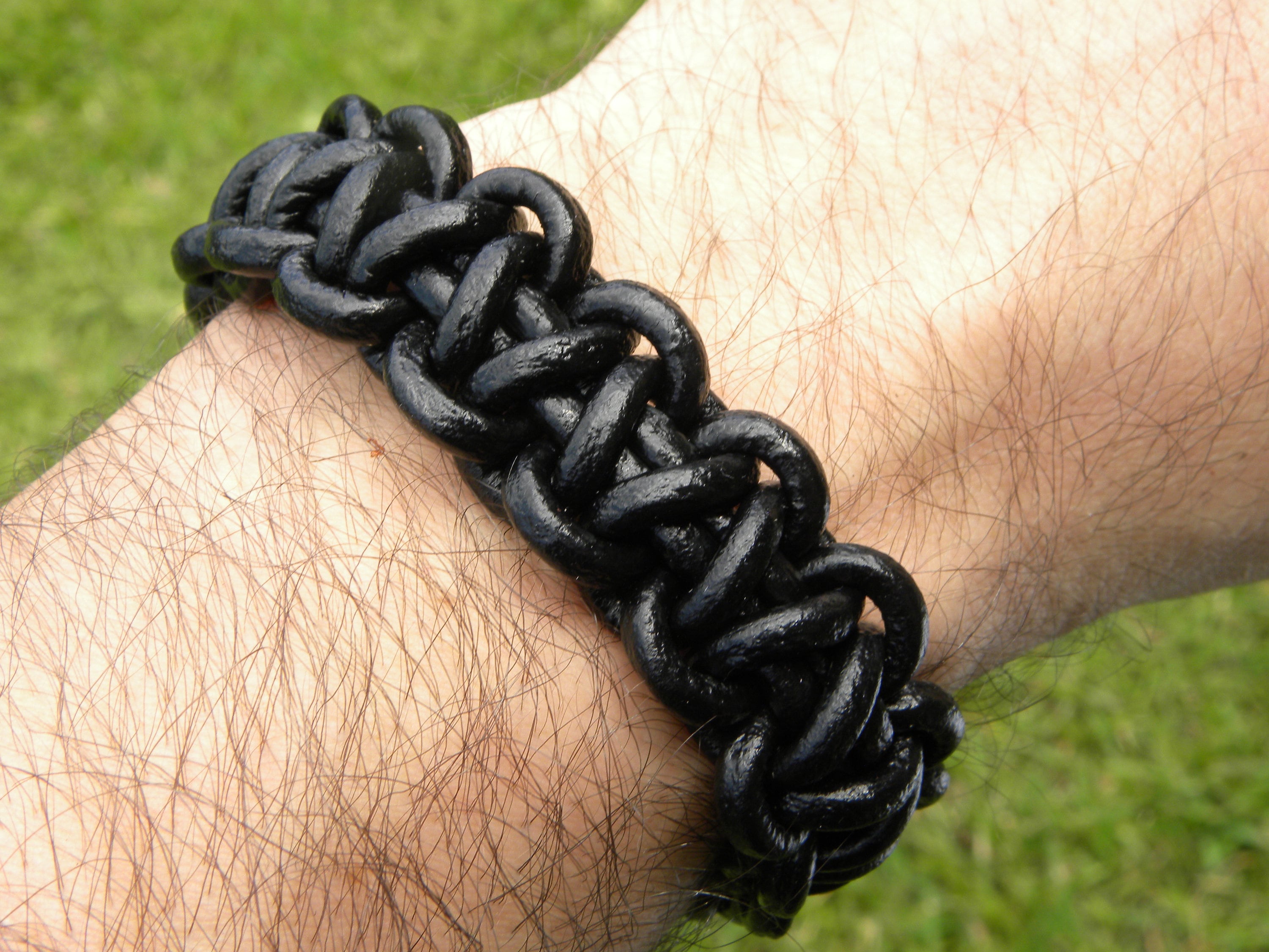 ノット付きレザーブレスレット Knot Bracelet Genuine Black Color 3 Mm Leather Cord