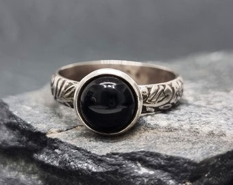 Black Onyx Stone Ring, Statments Ring, Flower Band Sterling Silver Ring, Black Ring, Silver Stacking Ring, 8mm Gemstone, US 7.5