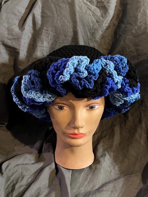 Crochet Ruffle Hat, Blue and Black - Etsy display picture 1