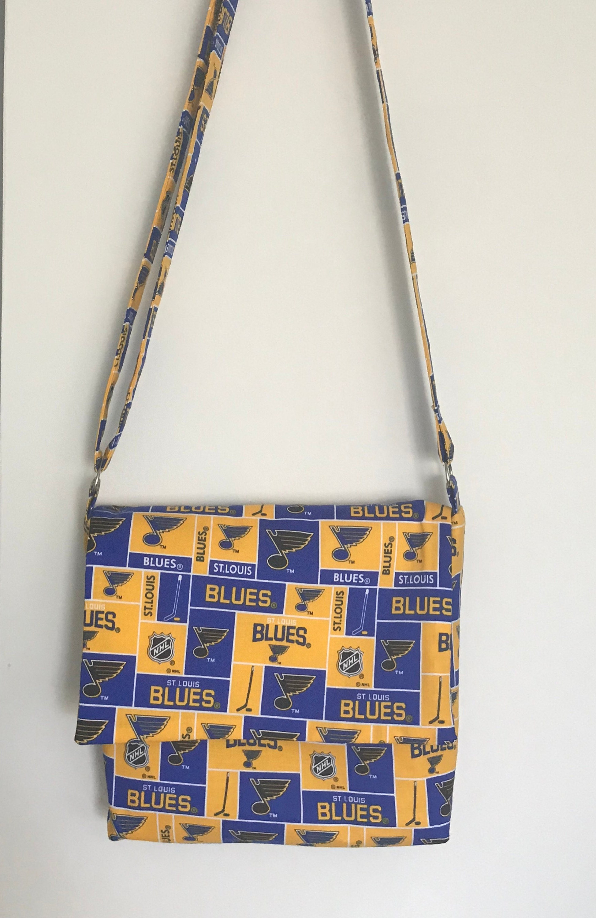 The Champion: St. Louis Blues Licensed Fabric Purse / 