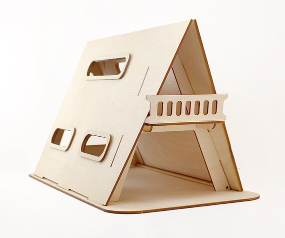 a frame dollhouse