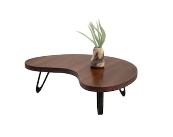 Walnotenhouten boemerangstatieftafel 1:16 met haarspeldpoten - MCM-poppenhuisminiatuurmeubels