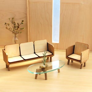 Juego de sala de estar moderna a escala 1:16: sofá, silla y mesa de centro en miniatura para casa de muñecas (compre el juego o las piezas individualmente).