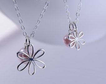 Mother daughter Jewelry - Mother Daughter Daisy necklace set, Daisy necklaces