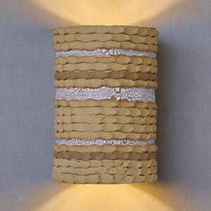 Luminaire mural rustique. Lampe de chambre en céramique. Applique murale cylindrique.