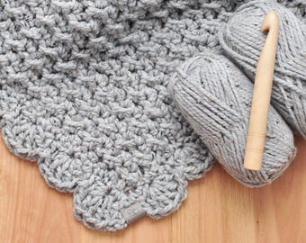 Marshmallow • Throw • Crochet Chunky Knit • Colour: EARL GREY