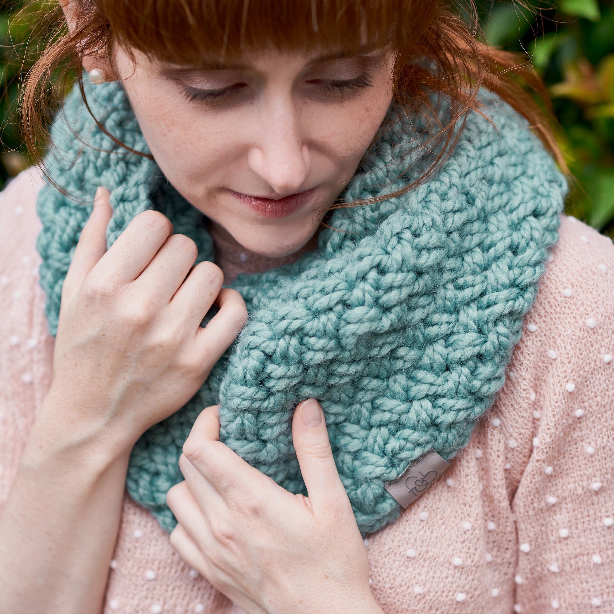 Nested Herringbone • Infinity Scarf • Chunky Knit • Colour SPEARMINT